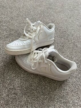 Nike White Low-Top Sneakers with Cream Accents